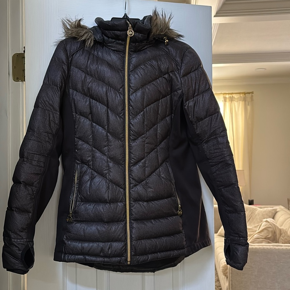 Women's Black Puffer Jacket with Faux Fur Hood